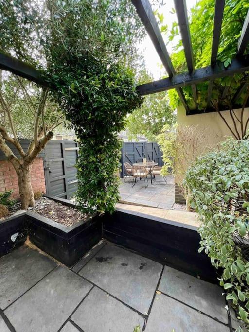 Private Garden Oasis In Central Bristol Dış mekan fotoğraf